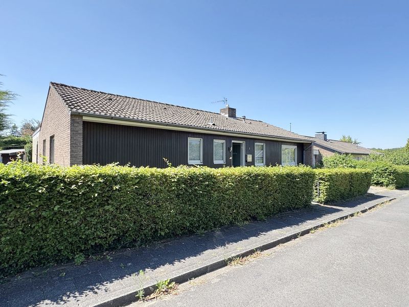 Bergisch Gladbach-Schildgen: Bungalow-Einfamilienhaus in gefragter Wohnlage